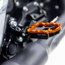 wheelie passenger pegs touring